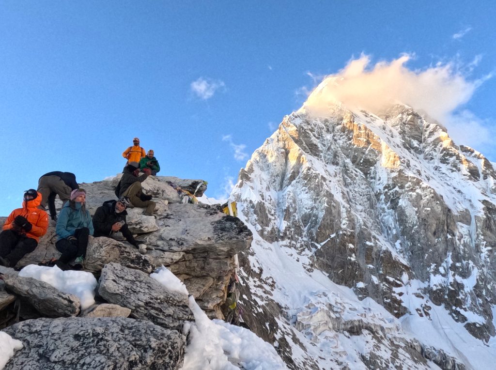 Gorakshep: Altitude, Distance & EBC Hike Guide 6 Gorakshep to Kala Patthar Hike
