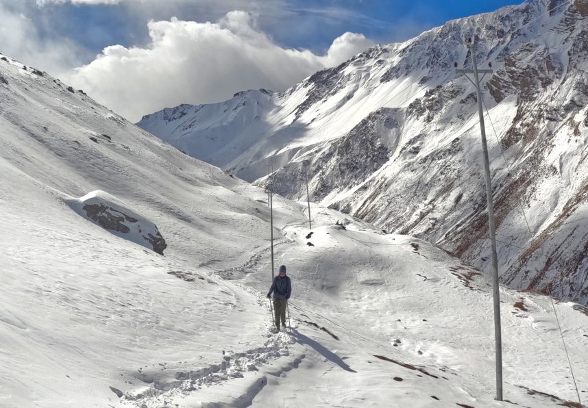 Annapurna Circuit with Tilicho Lake Trek package 2026