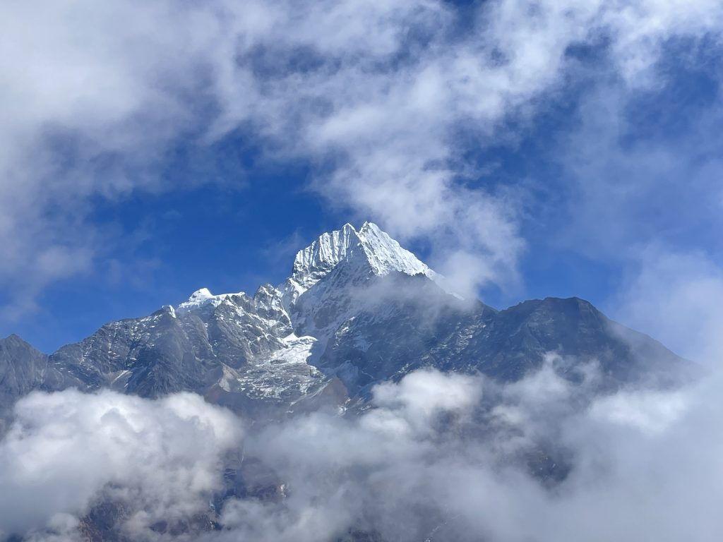 EBC Chola Pass Gokyo Trek