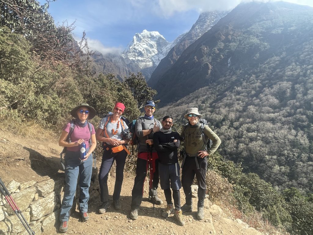 ebc gokyo chola pass trek