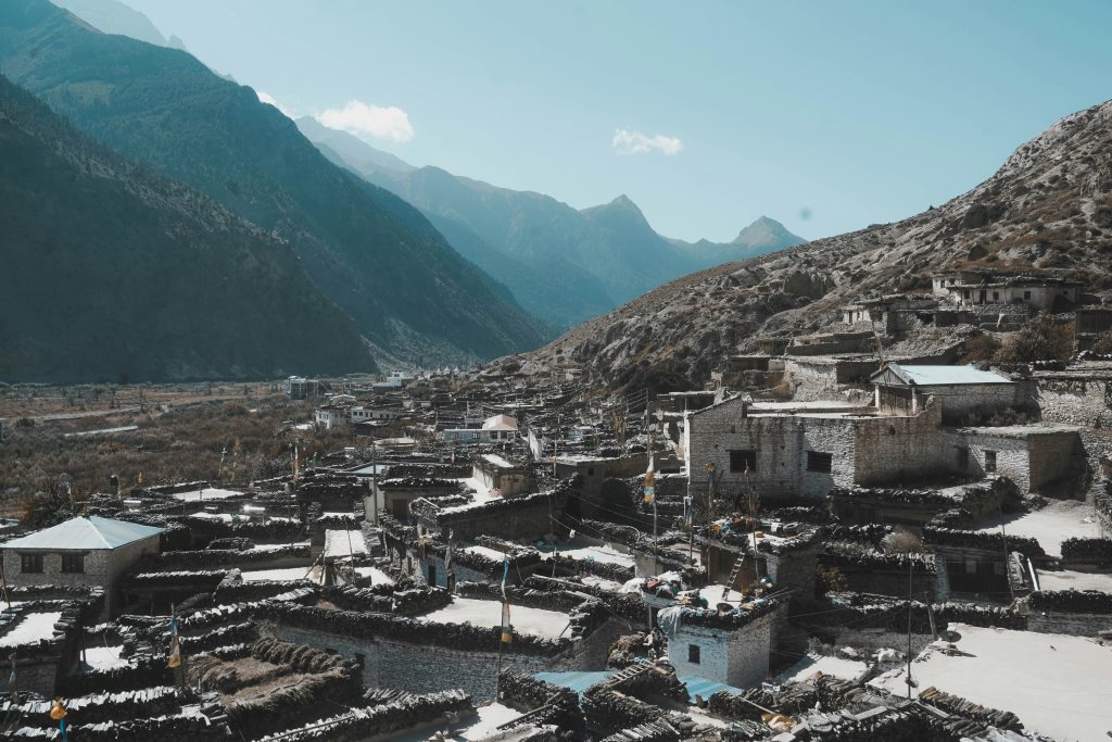 Annapurna Circuit with Tilicho Lake Trek - 16 Days
