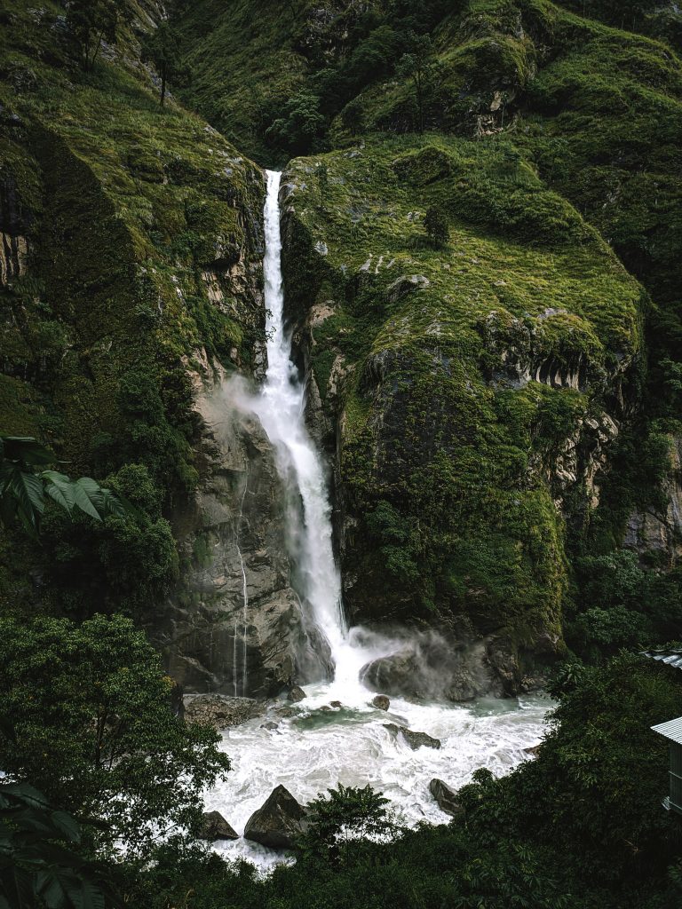 Annapurna Circuit with Tilicho Lake Trek - 16 Days
