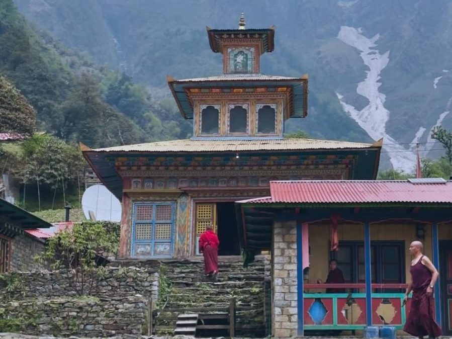 Manaslu Circuit Tsum Valley Trek