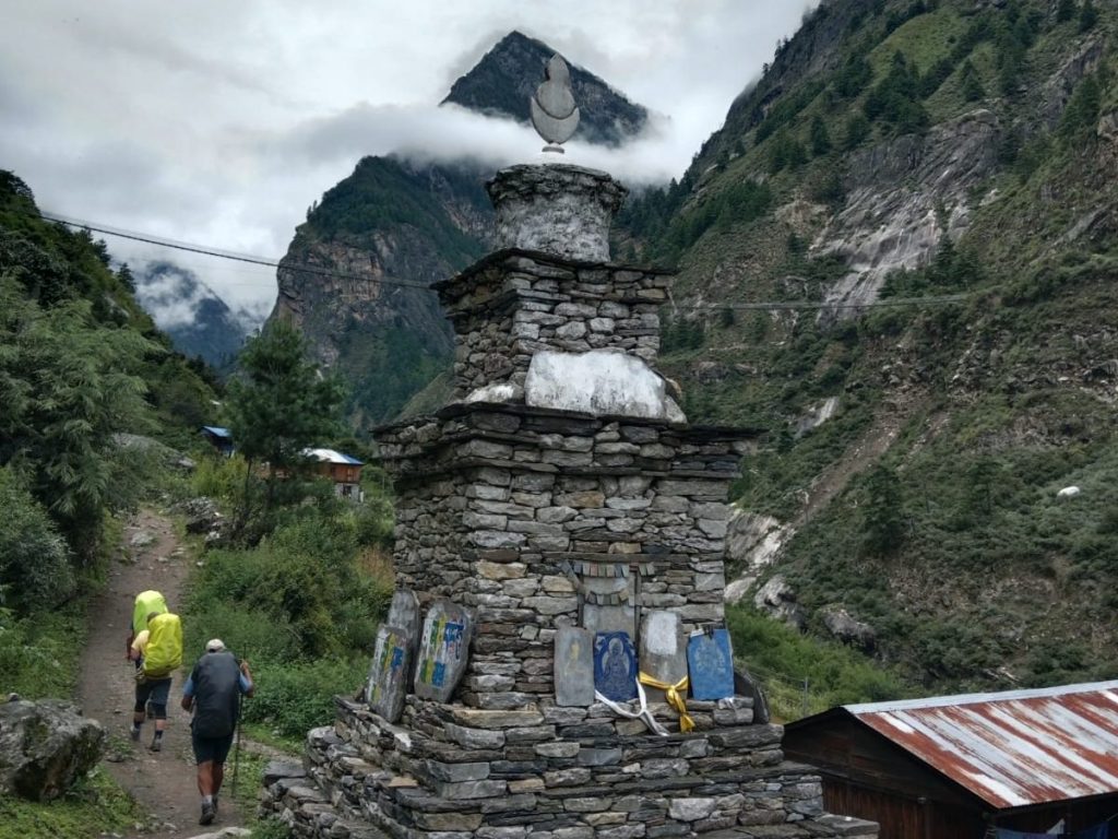 Trekking in Manaslu