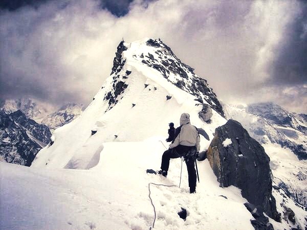 Yala Peak Climbing