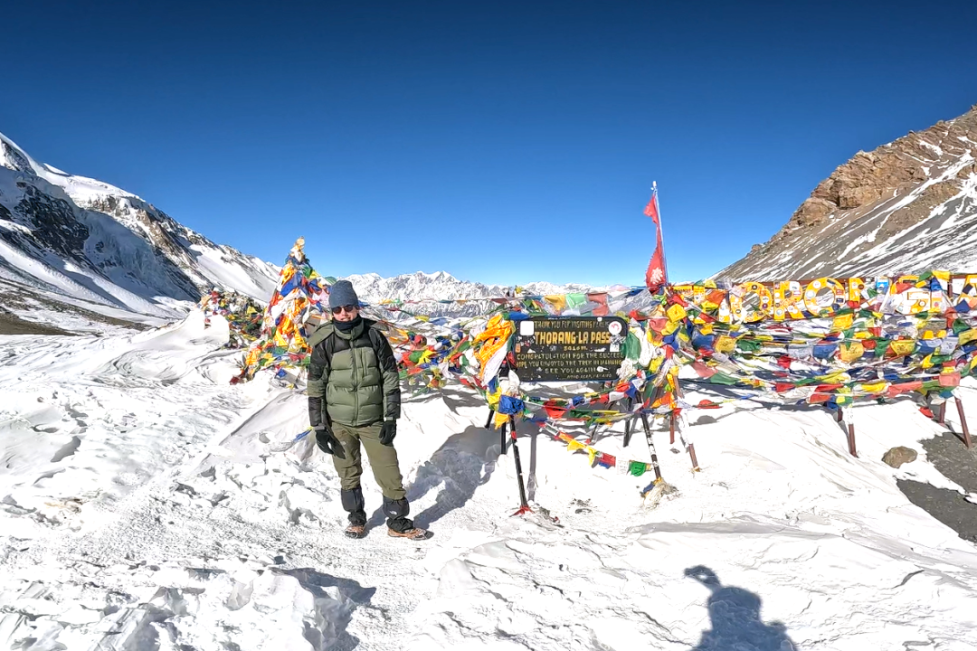 Thorong La Pass at 5,416 m, Annapurna Circuit, Nepal