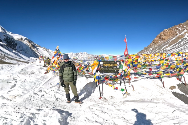 Thorong La Pass at 5,416 m, Annapurna Circuit, Nepal