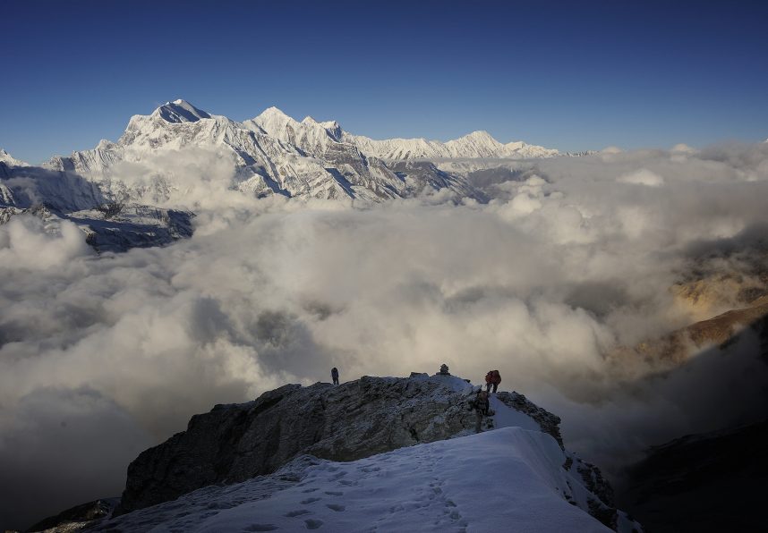 Pisang Peak Climbing